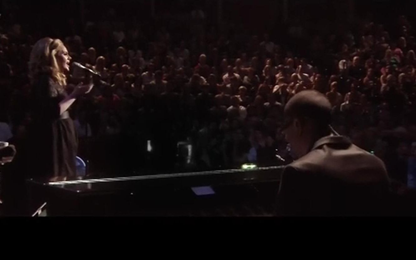 阿黛尔皇家艾伯特大厅演唱会