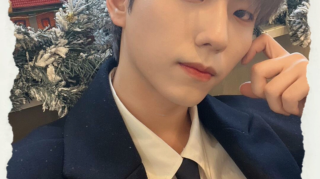 具建逸在不说话和跳舞时是个正常帅哥