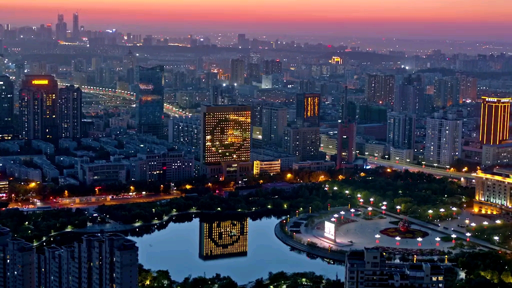乌鲁木齐南湖市民广场图片