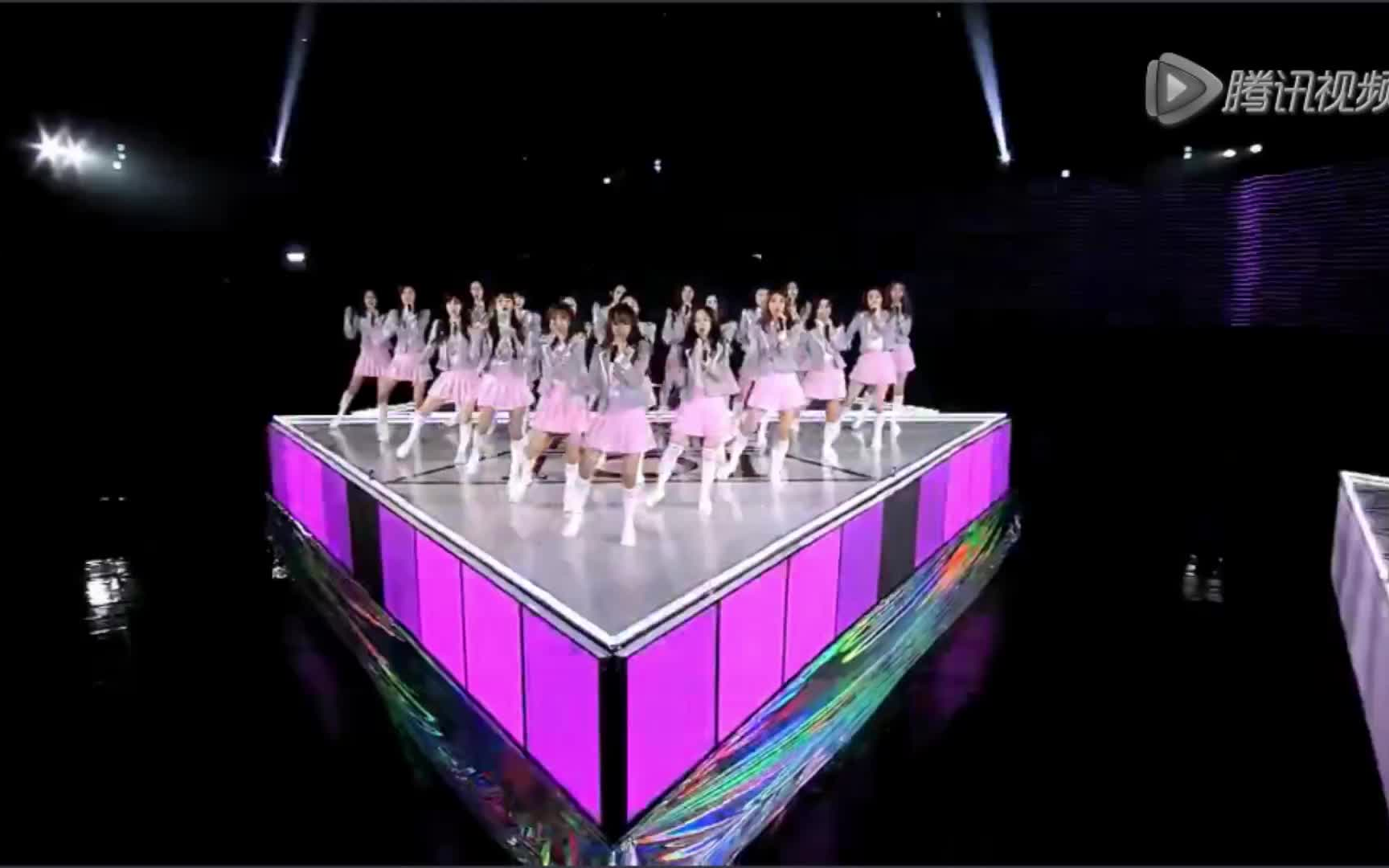 [图]感受原版的《PICK ME》，PRODUCE101全体选手震撼演唱主题曲