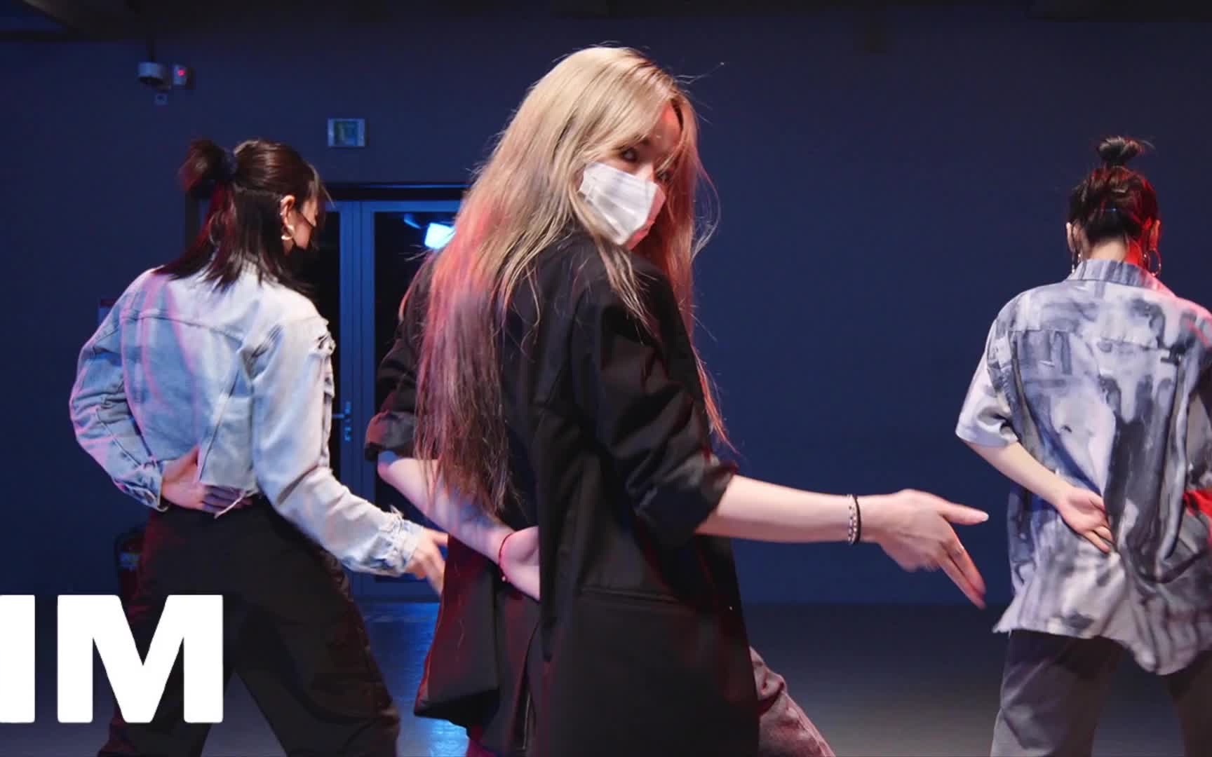 yeji kim编舞《love%》_哔哩哔哩 (゜-゜)つロ 干杯~-bilibili