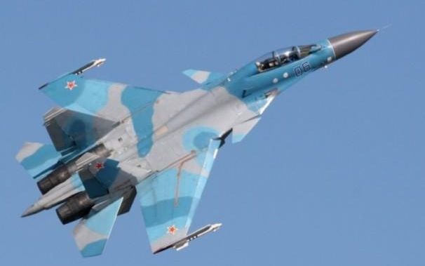 越南苏30战机攻击岛礁画面