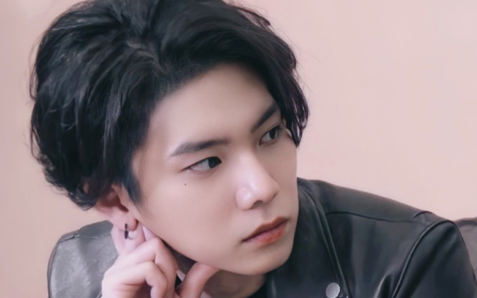 杨宇腾yu20210401yuyangofficialig更新快拍及帖文合集第二名的逆袭