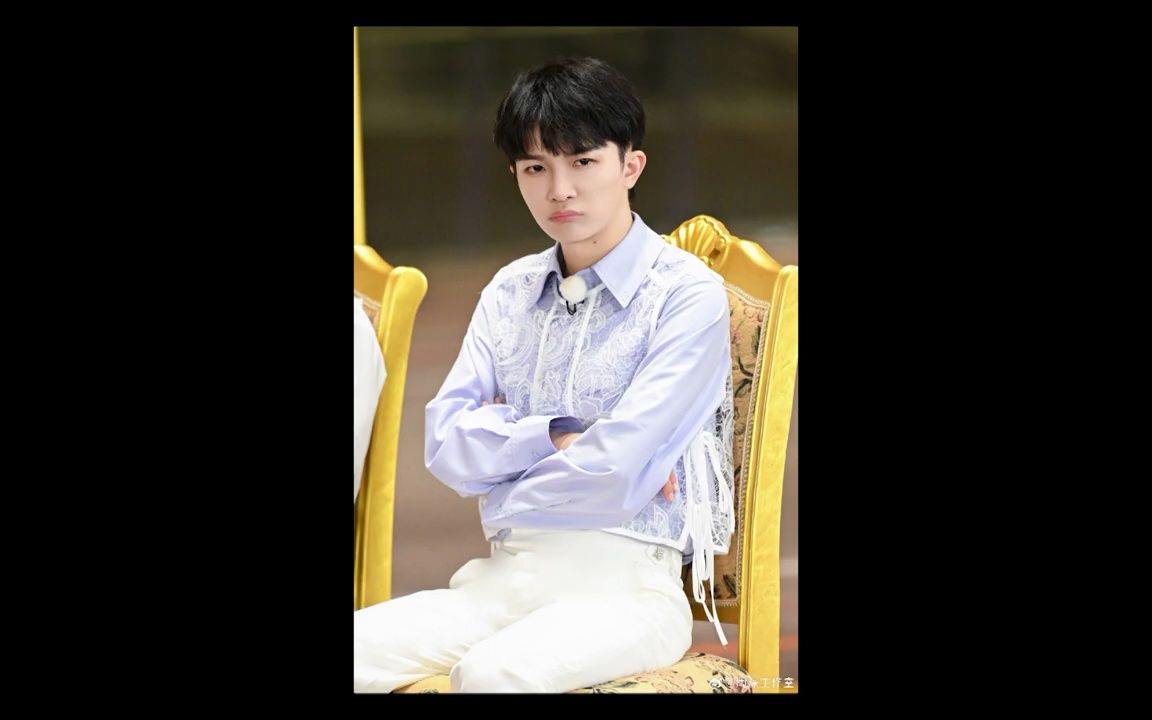 7月16日周深工作室发布了最新的周深图片博客;一个之前从来没有看到的