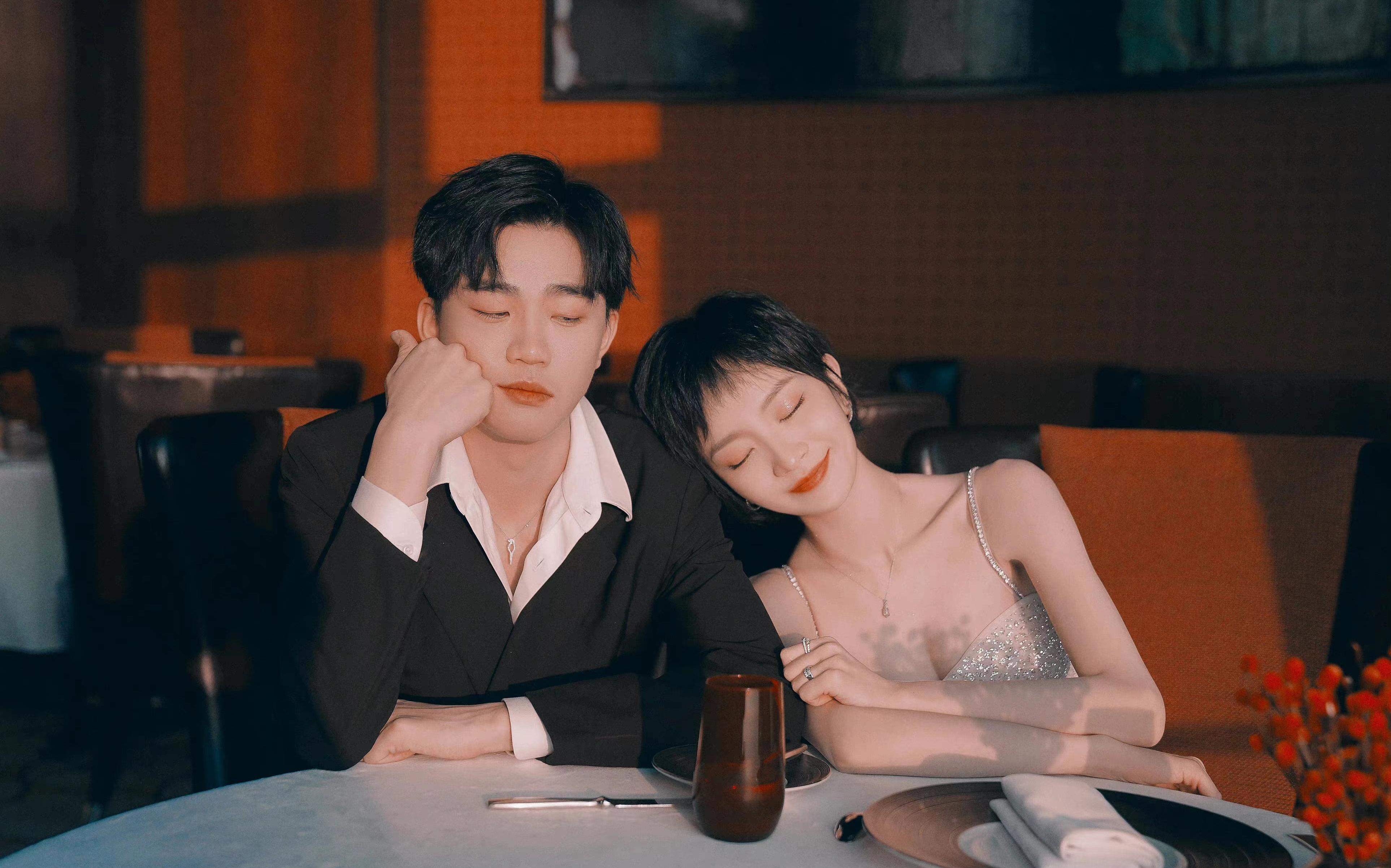 【皓史成双 | 王皓×史策】大众id.小剧场之《好看有用》