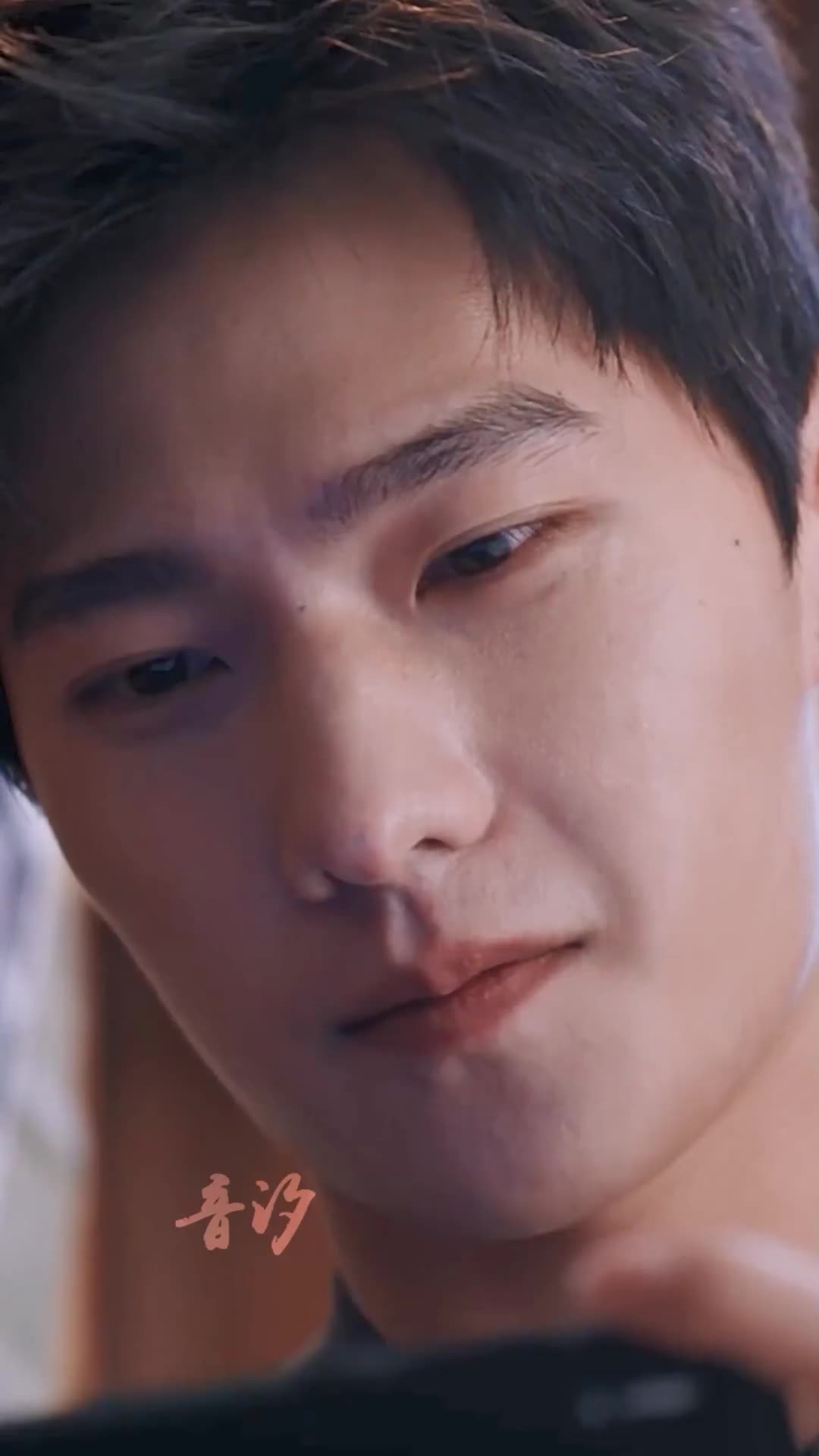 献舍式的演技"真的绝了,不舍,无助的难过,每一帧都让人共情 #杨洋