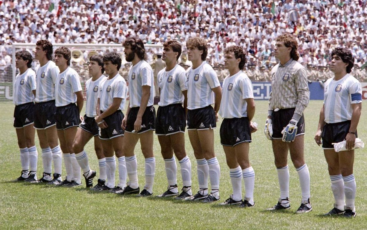 1990年马拉多纳献世纪助攻赛后媒体报道马拉多纳10巴西