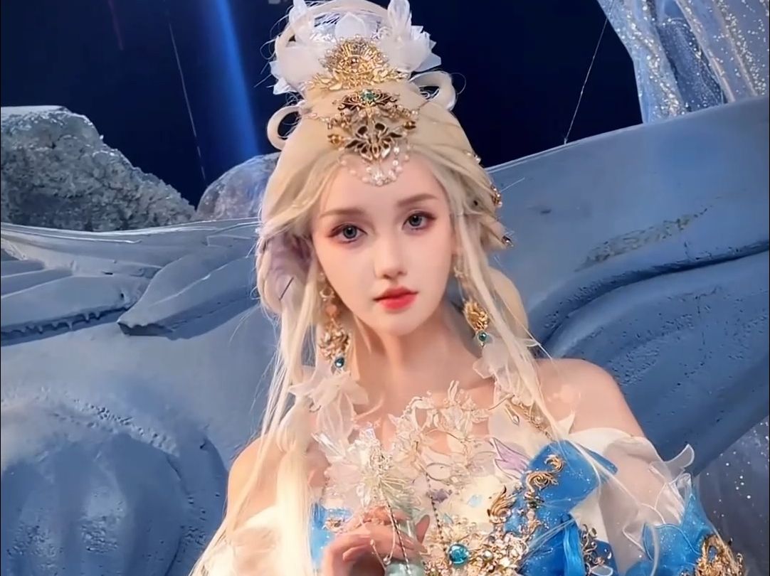 不是，你们蓬莱仙岛上的人都长这么好看？