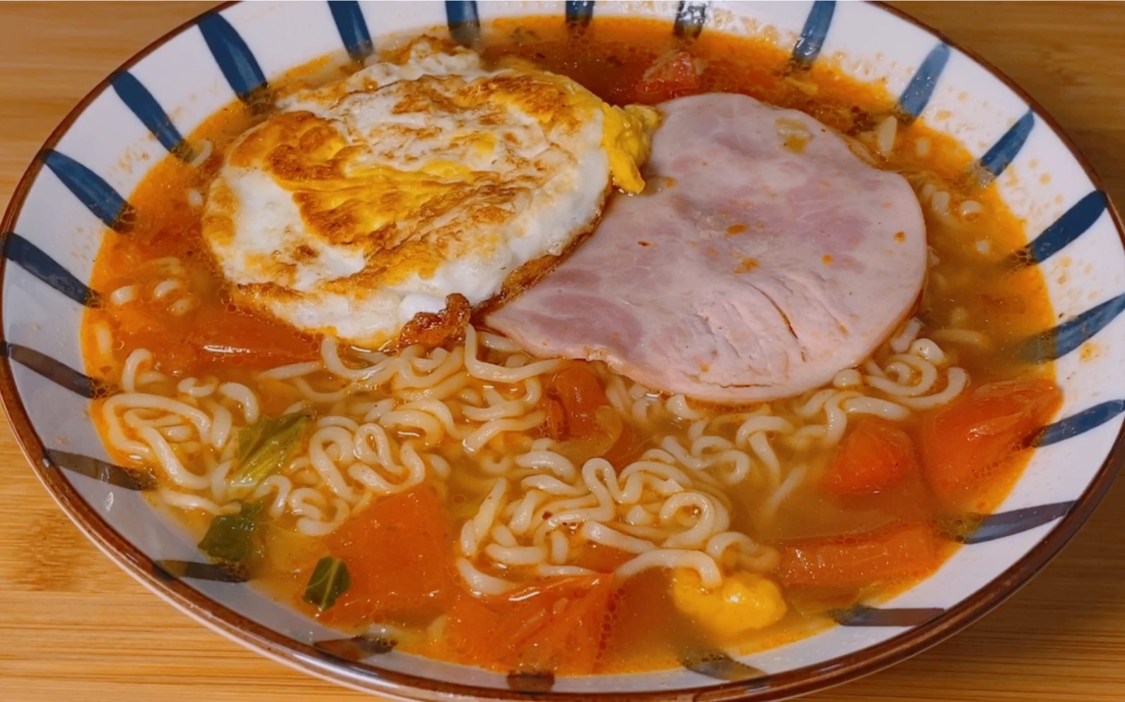 深夜放毒,家庭版自制简易拉面.张云雷同款做法.很美味