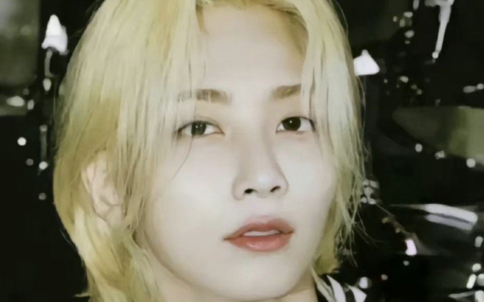 【seventeen尹净汉】你可以永远相信尹净汉的金发美神降临!