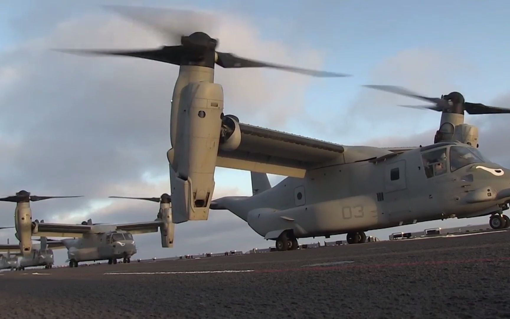 美国先进军事装备v22鱼鹰运输机