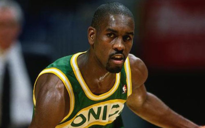 【最强nba】磁力手套佩顿100个三分球,命中率测试.