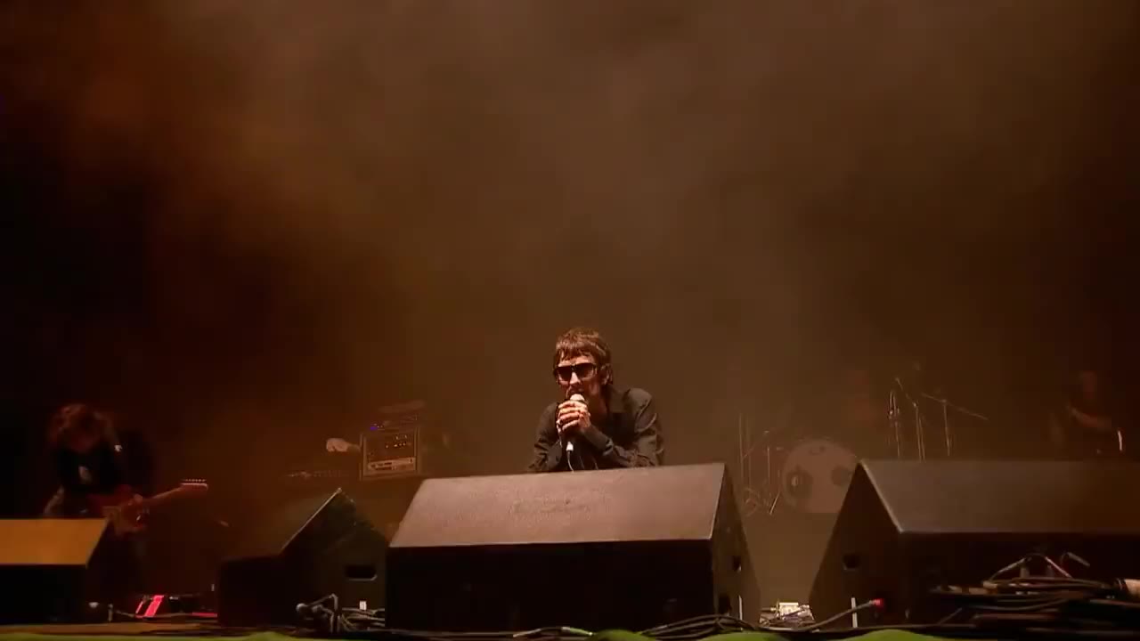 [图]【神韵乐队】The Verve_ Bitter Sweet Symphony _live_, Glastonbury 2008【欧美摇滚乐】