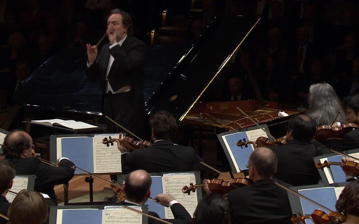 Schumann舒曼  Piano Concerto in A minor钢琴协奏曲 (Chailly & Argerich) 2014.11.29哔哩哔哩bilibili