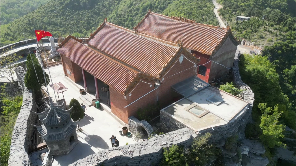 鞏義石佛寺,絕壁上的寺廟