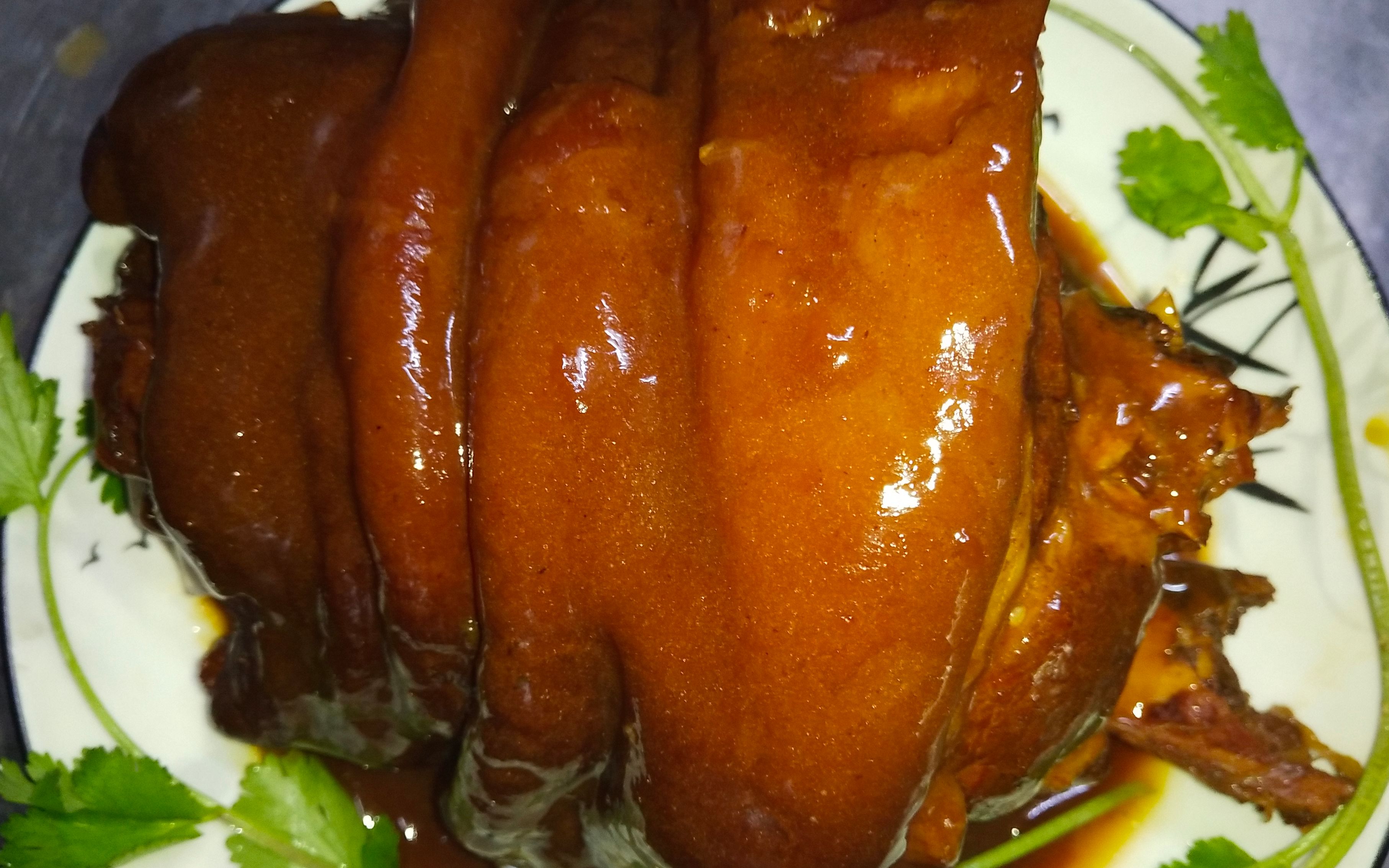 厨师长教你酱肘子正宗做法不用老汤卤出来照样香拿去开店