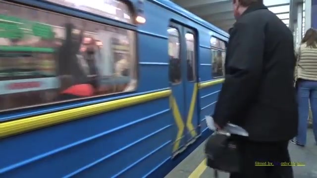 乌克兰 基辅 地铁 2017𐜐𕑂𑀐𞠐𒠐š𐸐𕐲𐵠The Metro in Kiev, Ukraine 2017 [360p]哔哩哔哩bilibili