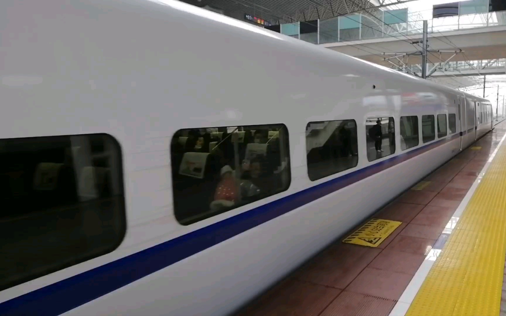 【铁路运转】d3072次上海虹桥-重庆北(常州-汉口区间)crh2a带鱼_哔哩