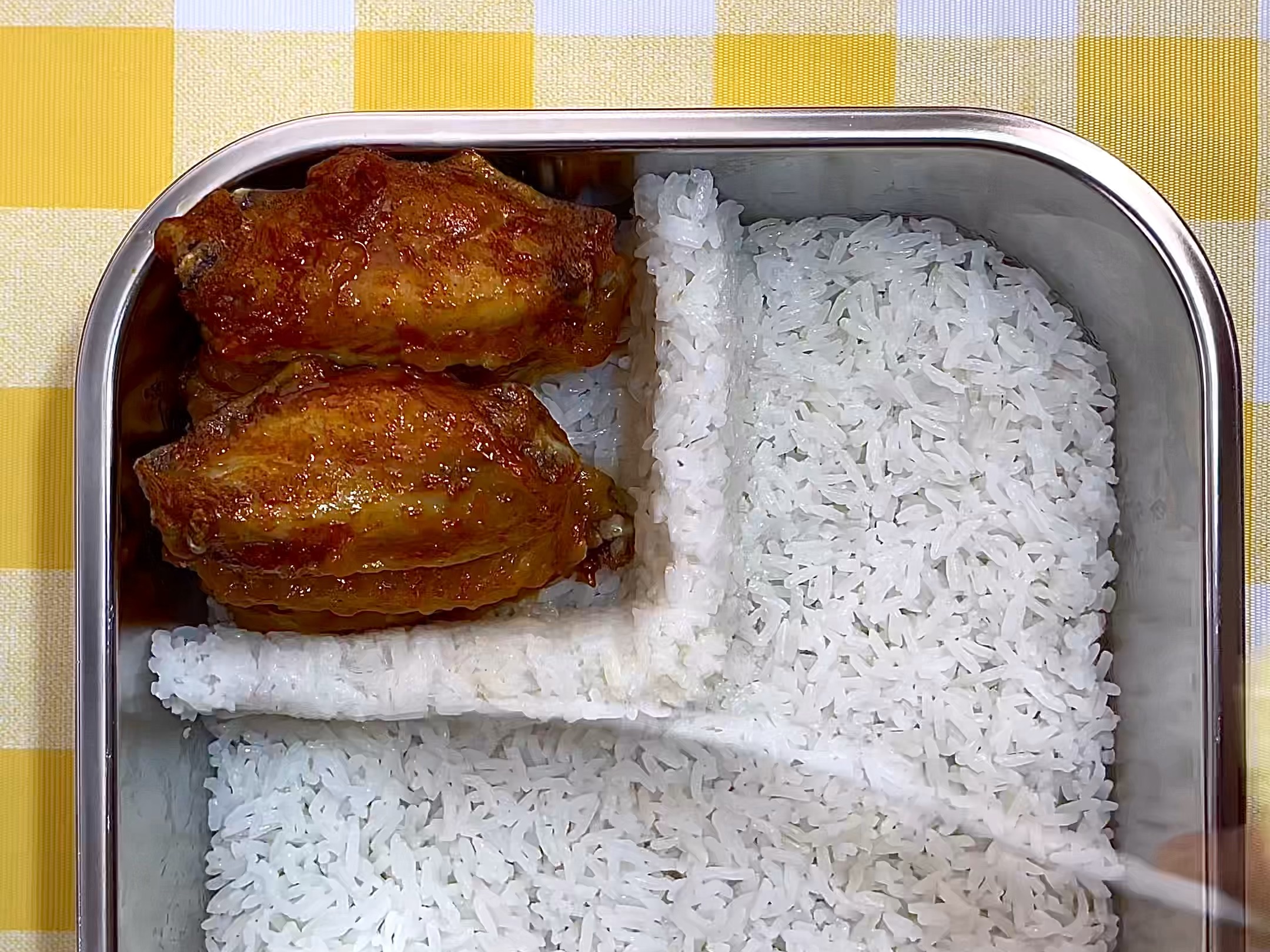 上班带饭 给姐姐准备的盒饭