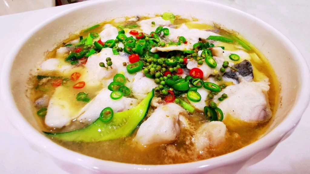 四川特色青花椒鱼的做法鱼片白净没腥味椒麻鲜香汤都很好喝