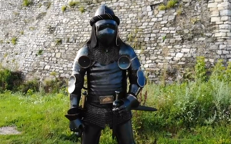帅掉渣中世纪黑武士全套盔甲试穿