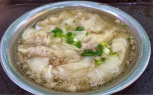 Tải video: 隐藏在广西旧小区里的美食店，13元一碗云吞面，吃一次少一次！