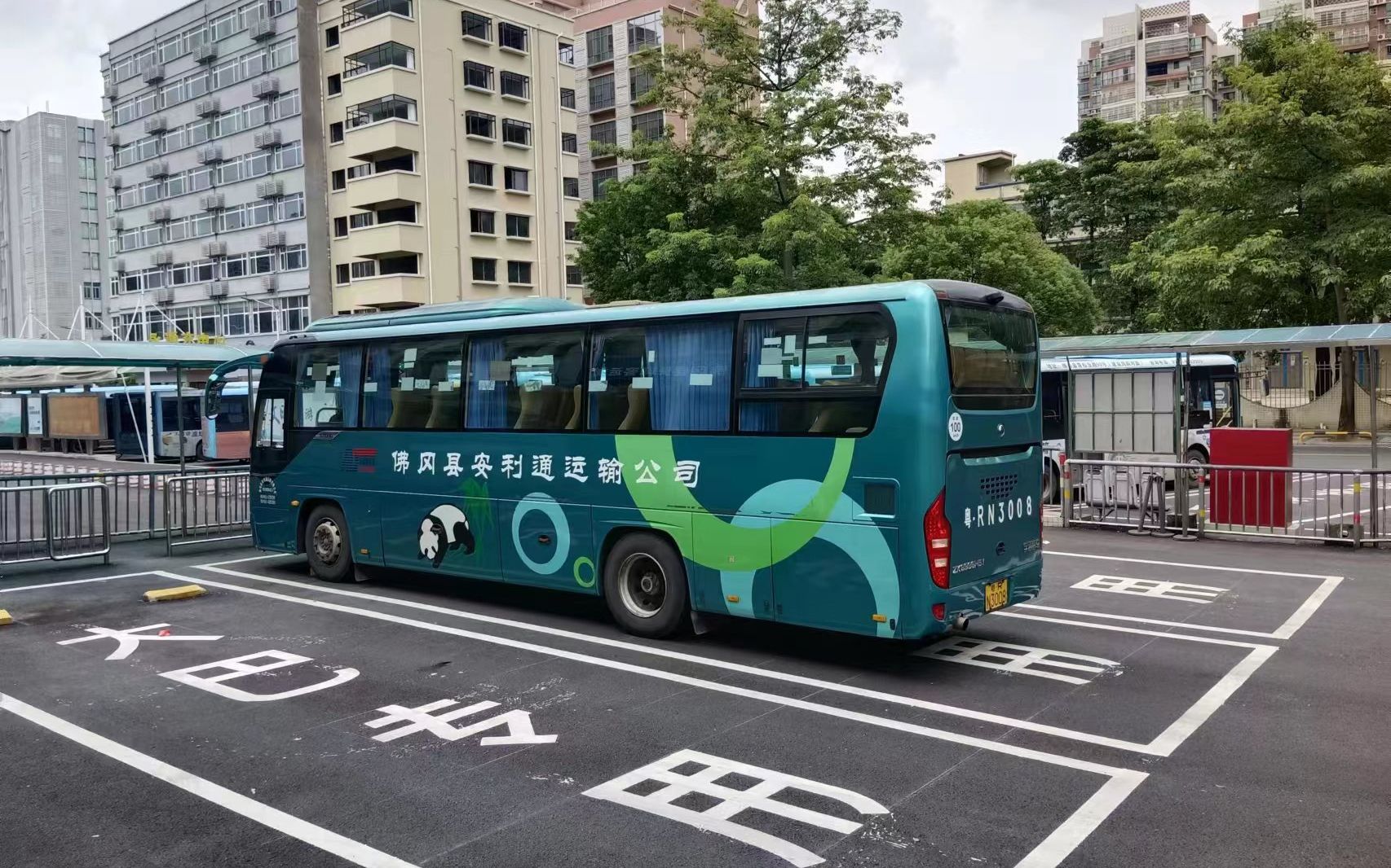 [图][客运班车/高速飙车实录] 广州东站汽车客运站→佛冈县便捷客运站（途径天河客运站） 全程POV 快镜行车及原声原速