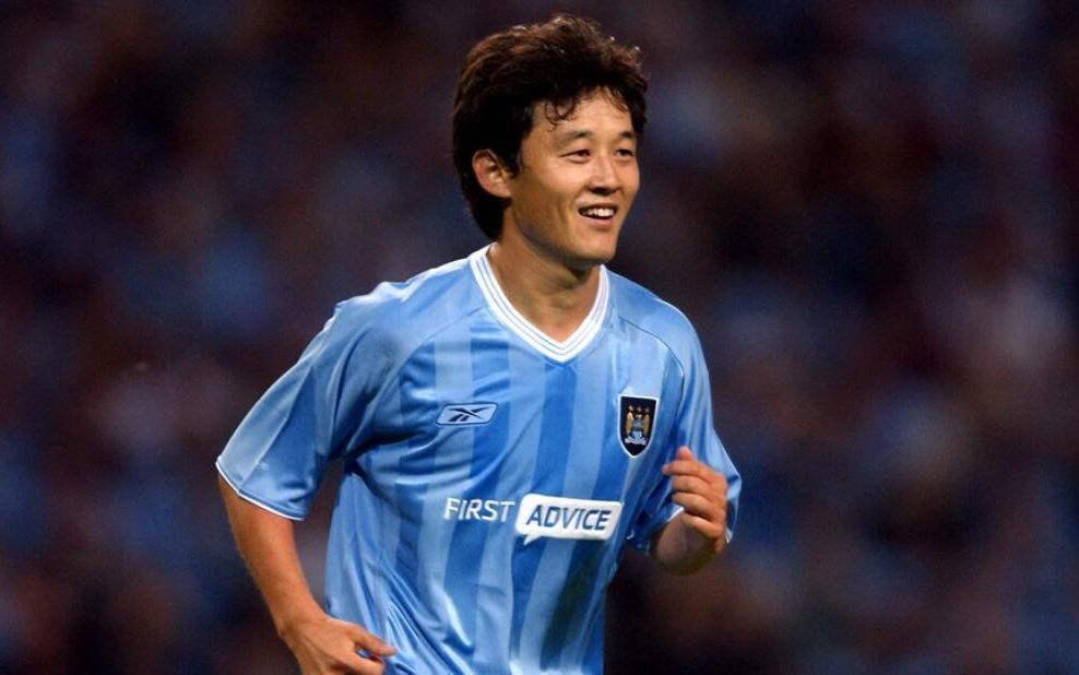 19年前的今天，孙继海打入英超生涯首球，而我们已不是从前的那个少年