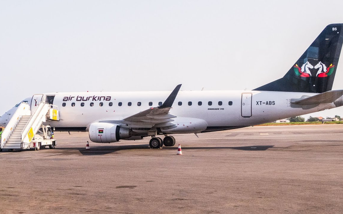 【youtube】布基纳航空|巴航工业e170|经济舱飞行报告(洛美 - 科托努)