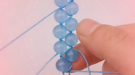 教你编好看的双排珠手链