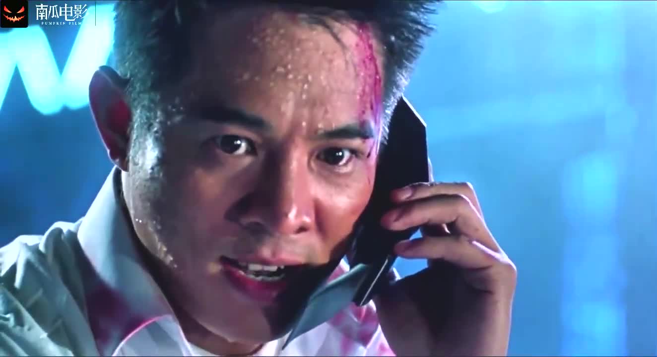 鼠胆龙威:嚣张男疯狂叫嚣杰哥,却不知自己早已蛇毒攻心,解气