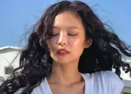 Tải video: Jennie新歌《Mantra》官方MV公开！