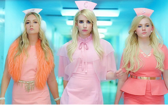 [图]#尖叫皇后第2季预告# SCREAM QUEENS | We're Back, Idiot Hookers