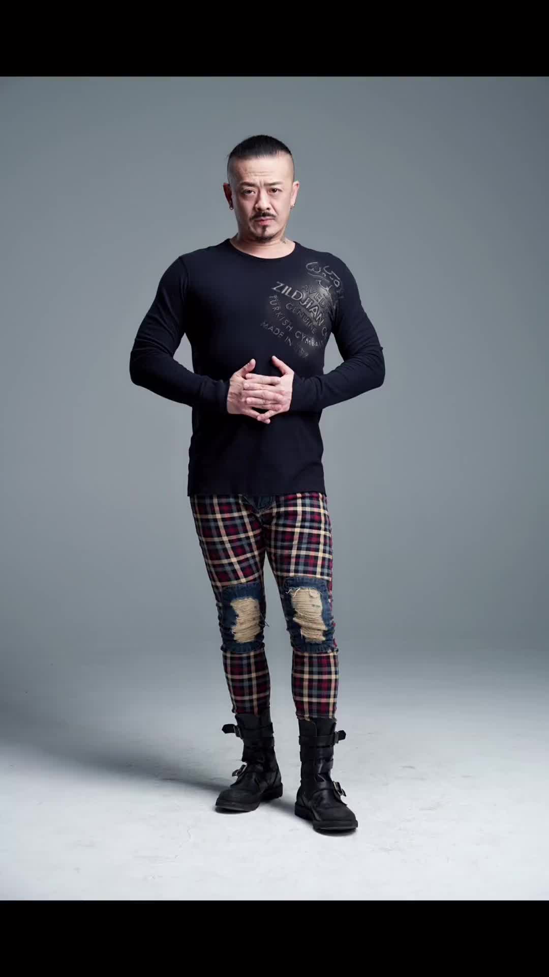 下午的工作宣传照沧桑了photoby极光塑影鼓手王澜日常