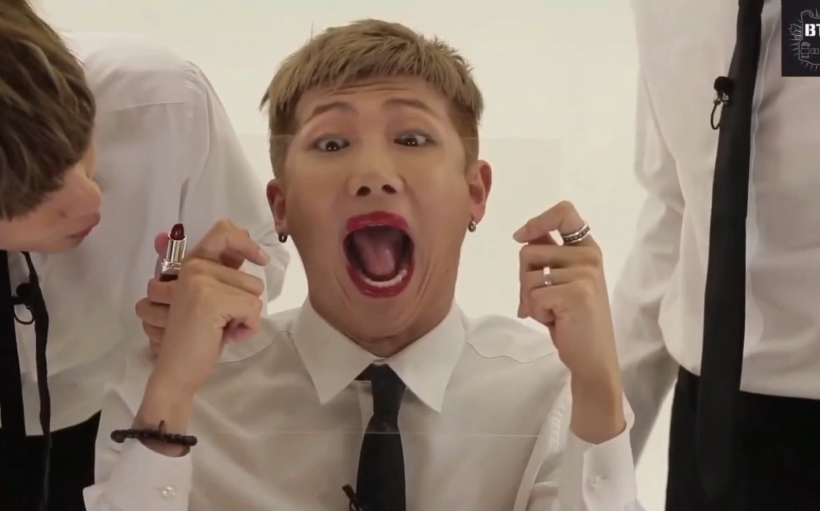 【防弹少年团/bts】跑弹中那些让我爆笑的高能场面(第一弹)_哔哩哔哩