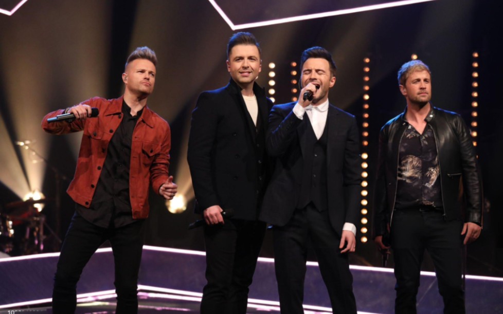 [图]WESTLIFE Graham Norton Show 重组首秀Hello My Love