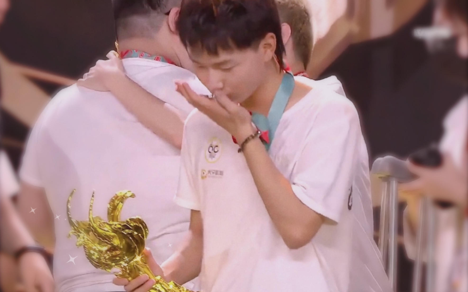 王者荣耀2021世界冠军杯总决赛 - 重庆qghappy夺冠捧杯录屏记录