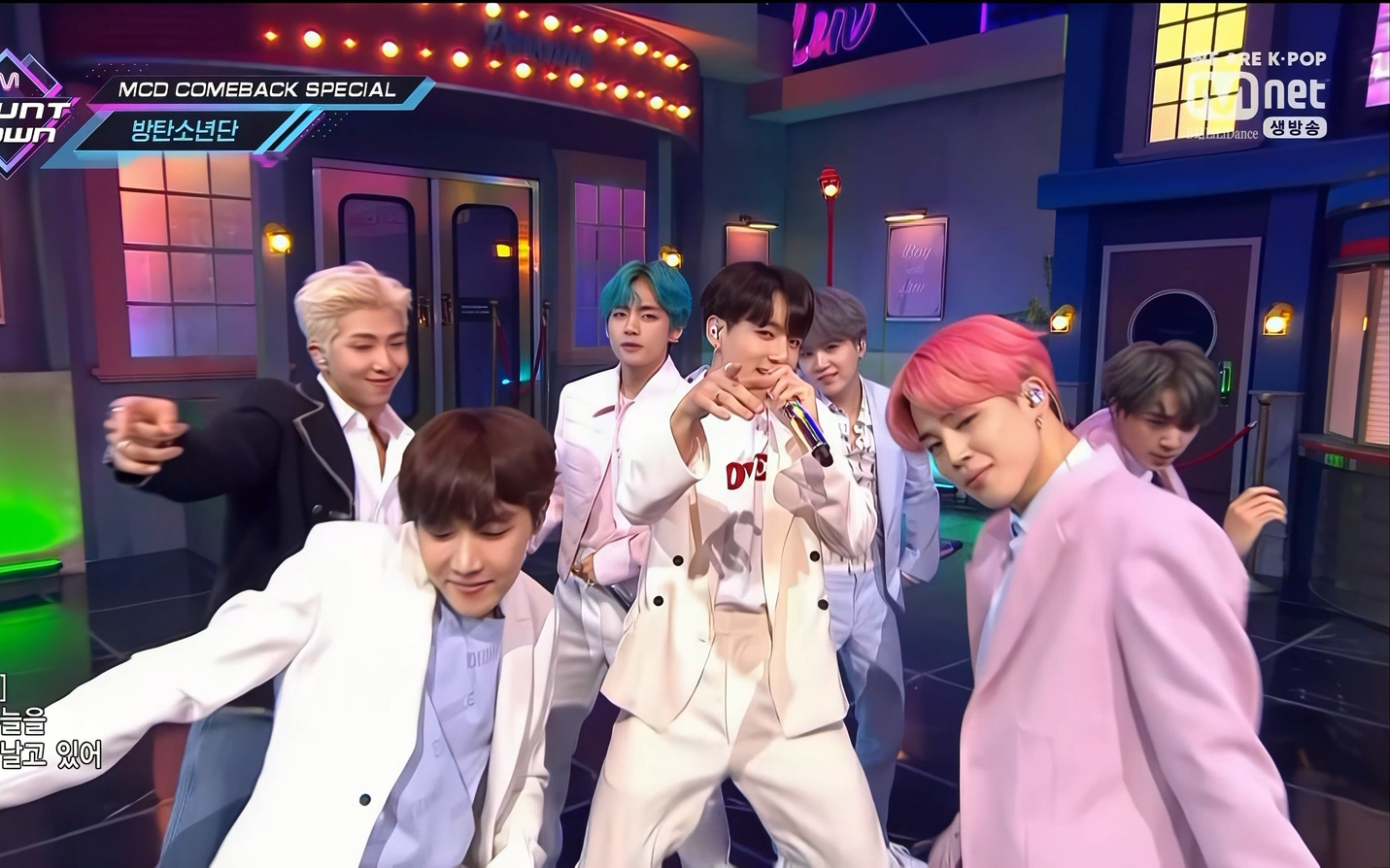 [图]【4K 舞台】BTS《 Boy With Luv 》Mnet M!Countdown 20190418