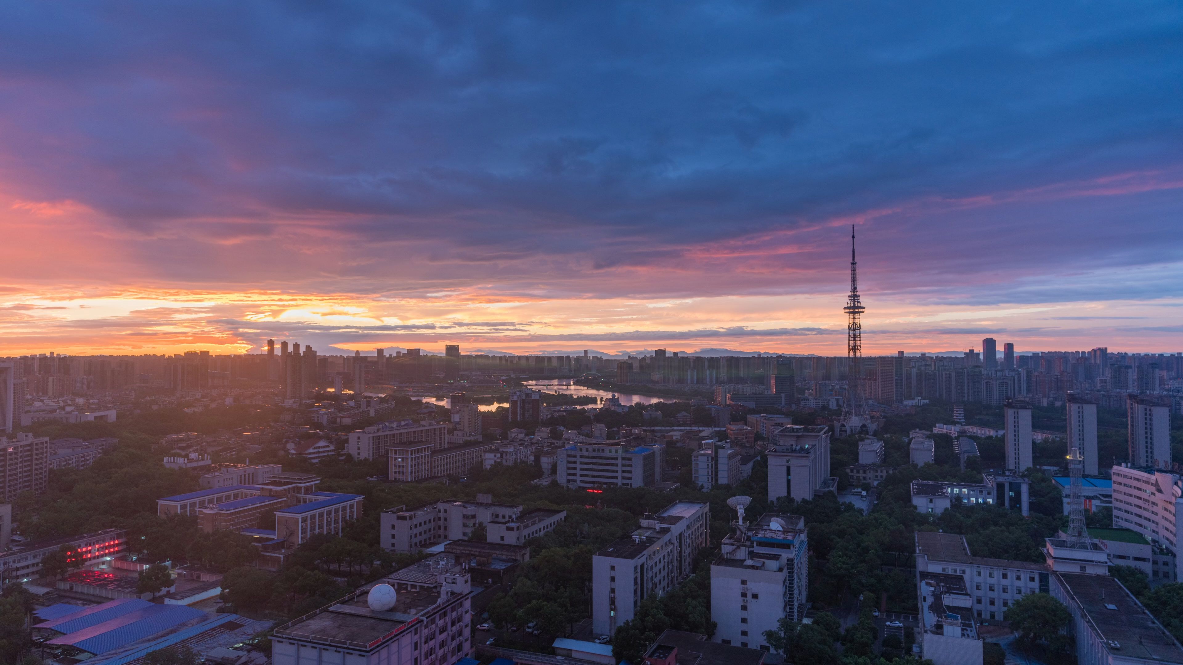 【8k78无损】暴雨后长沙日出