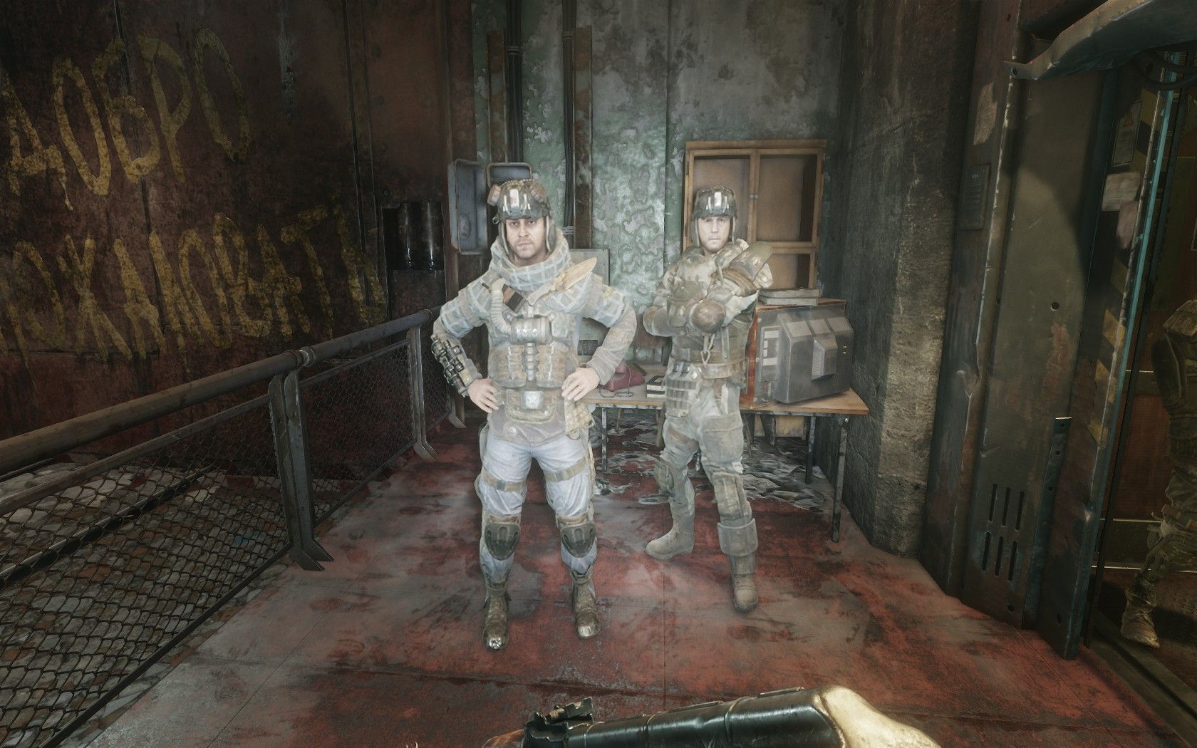 (俄语中字)【地铁:离去】(亚曼托)npc 对话:山姆与"白痴"研究地堡的