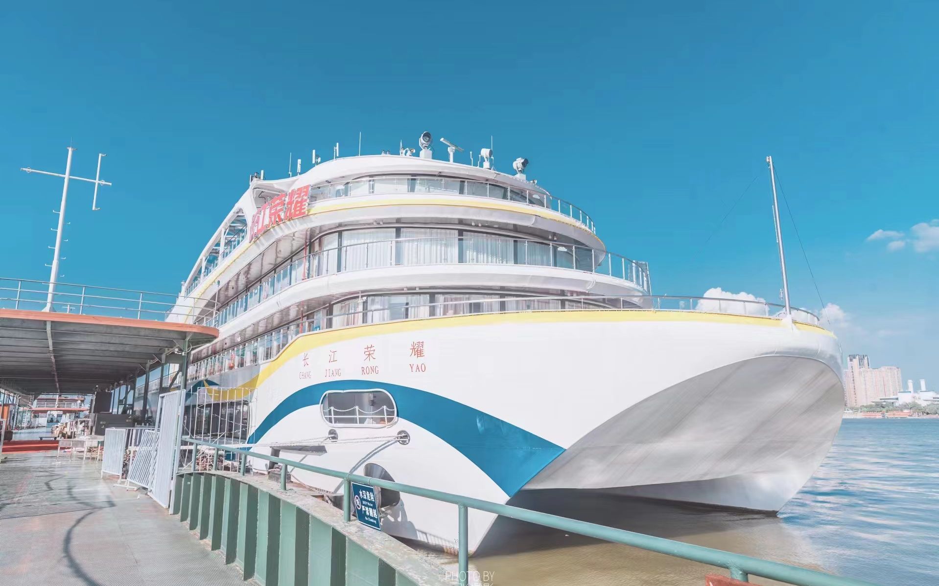 武汉长江荣耀宣传片