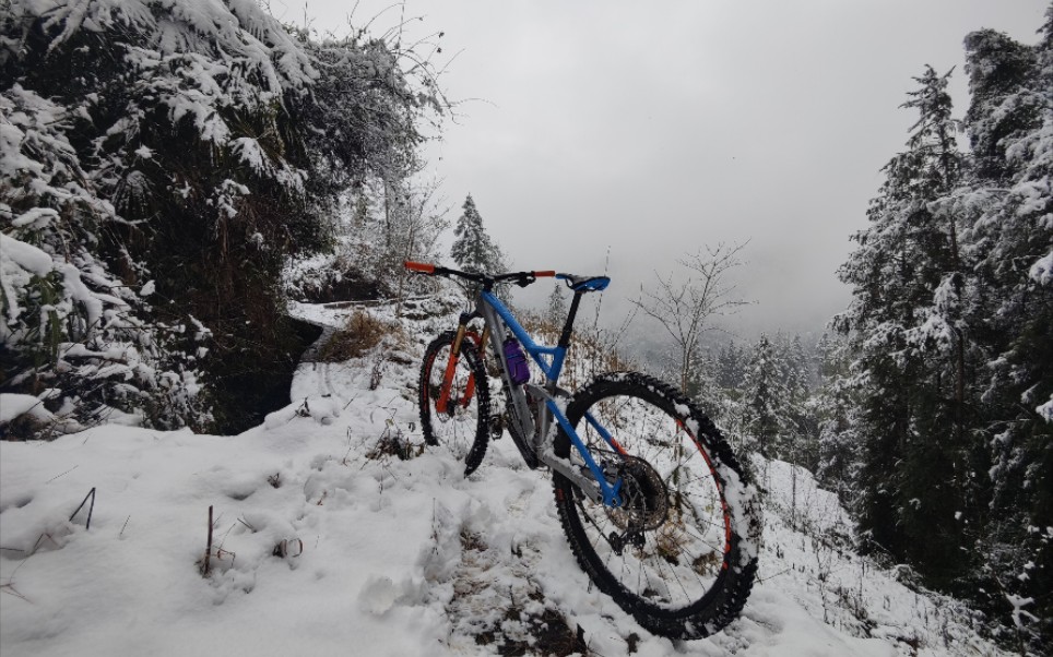 [图][山地车]家乡巴山之雪景