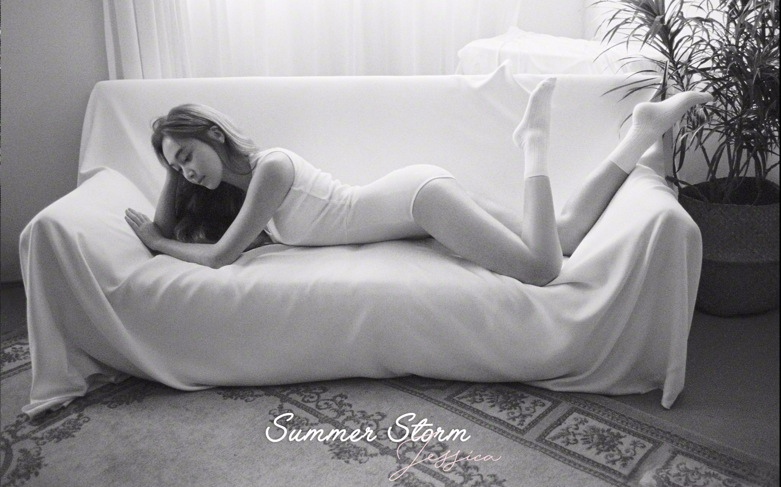 [图]【郑秀妍】Summer Storm夏日风暴MV（超清）