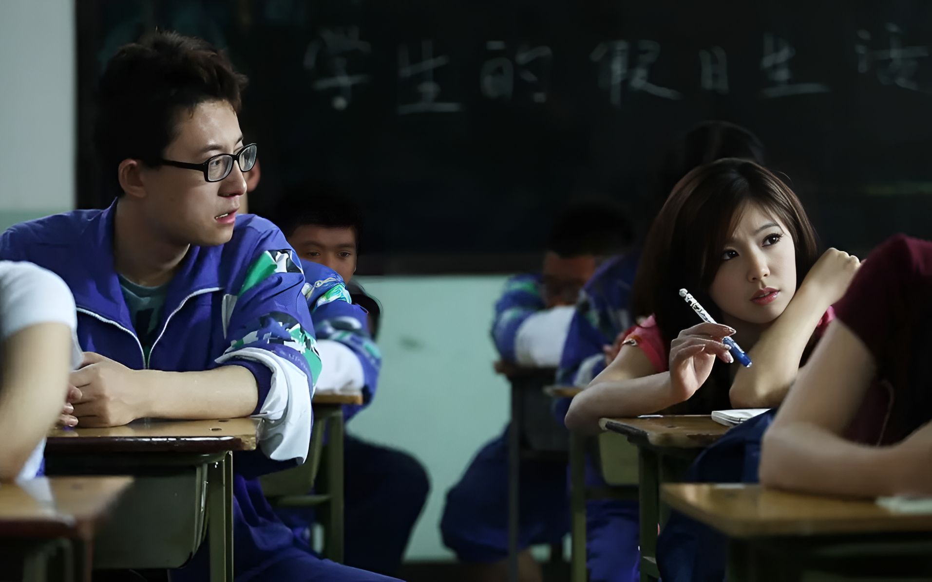 青春期:女校花与男孩的双向奔赴,90后的回忆,赵奕欢经典之作