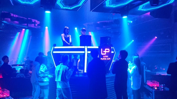 【泸州up酒吧】成都的夜店数量全国第一,超过上海,四川其他城市小夜店