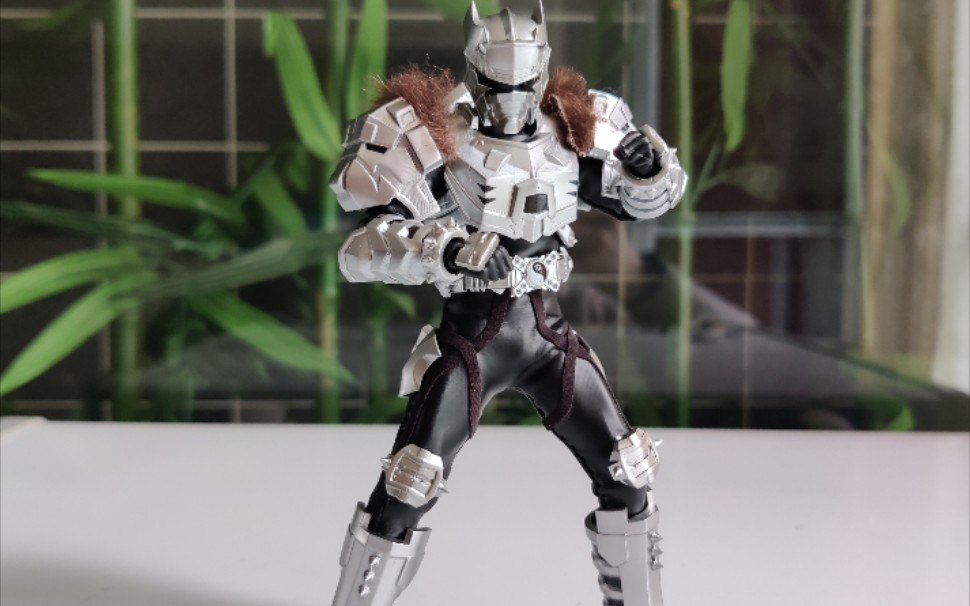 铠甲勇士雪獒侠1/12shf改造展示