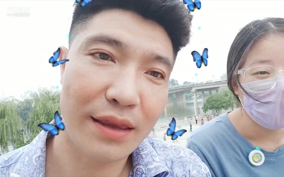 7.22塔子哥大秀口活吓退对面女主播