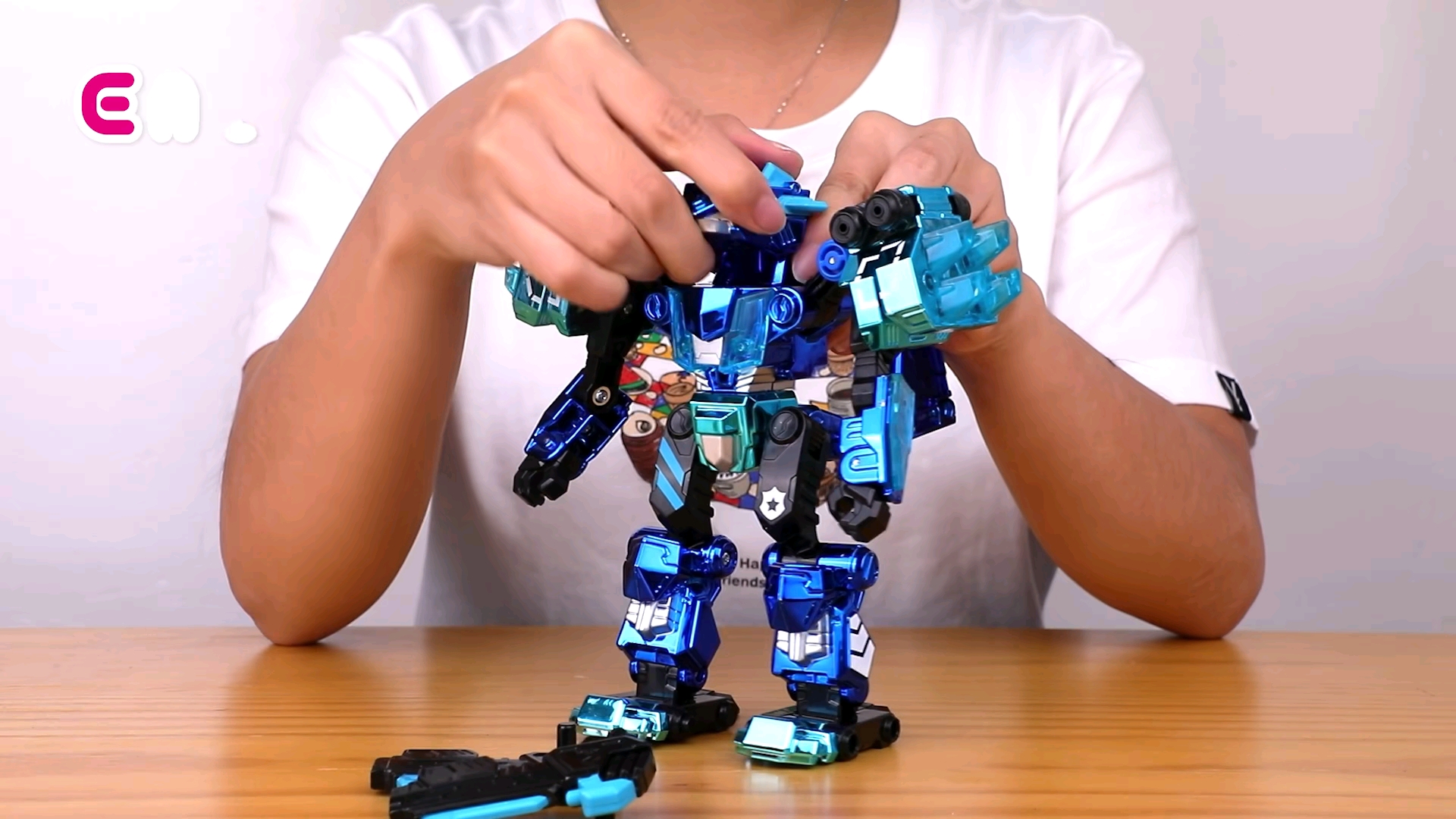 心奇爆龙战车6魔方变形 珍藏电镀人形态玩法教程(p3)