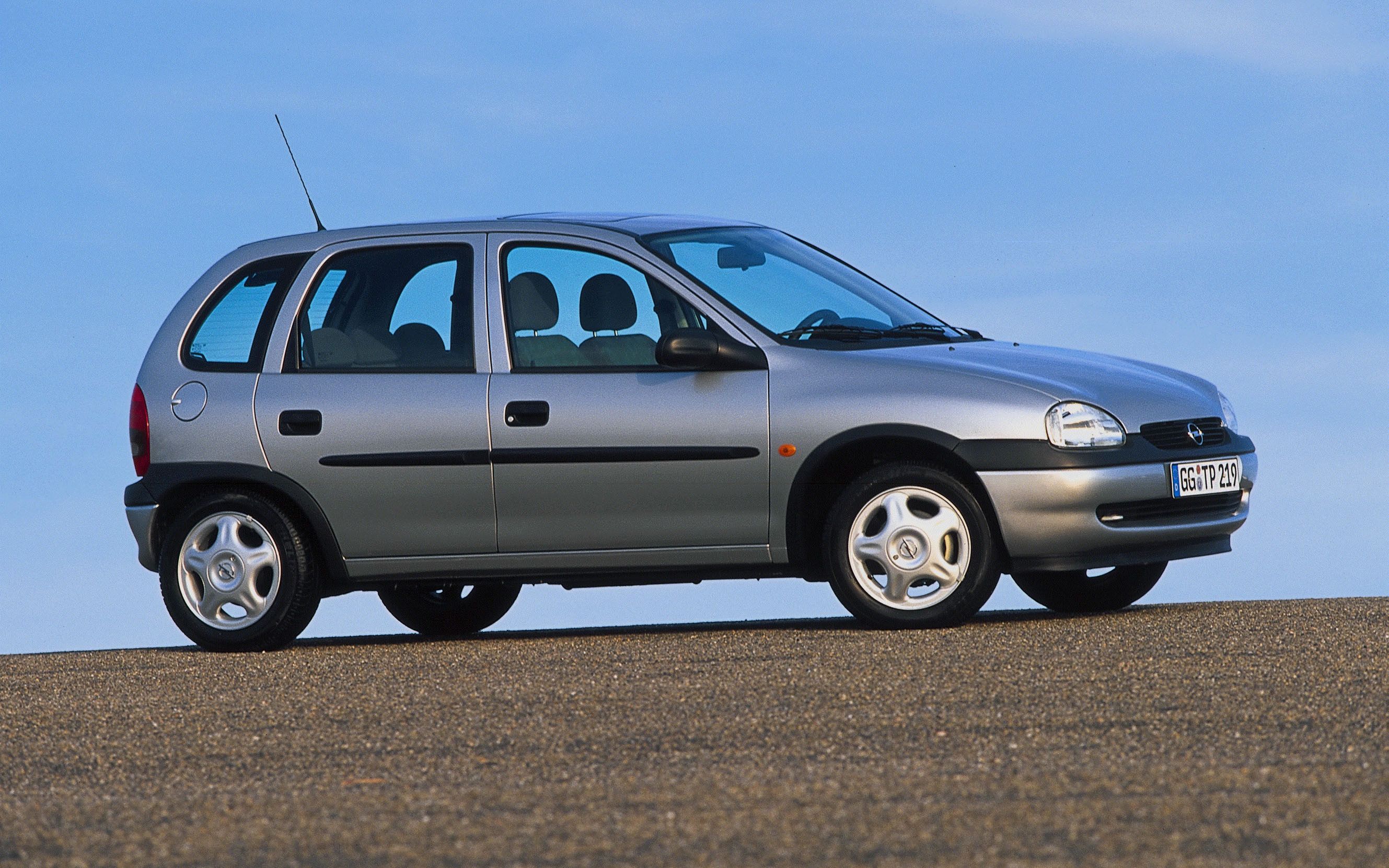 【720p】1998年欧宝第二代目corsa五门版法国区电视广告