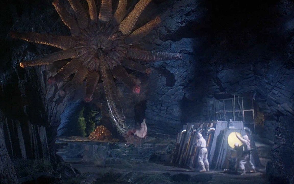 童年阴影恐怖片《惊爆无底洞》【小青】_哔哩哔哩_bilibili